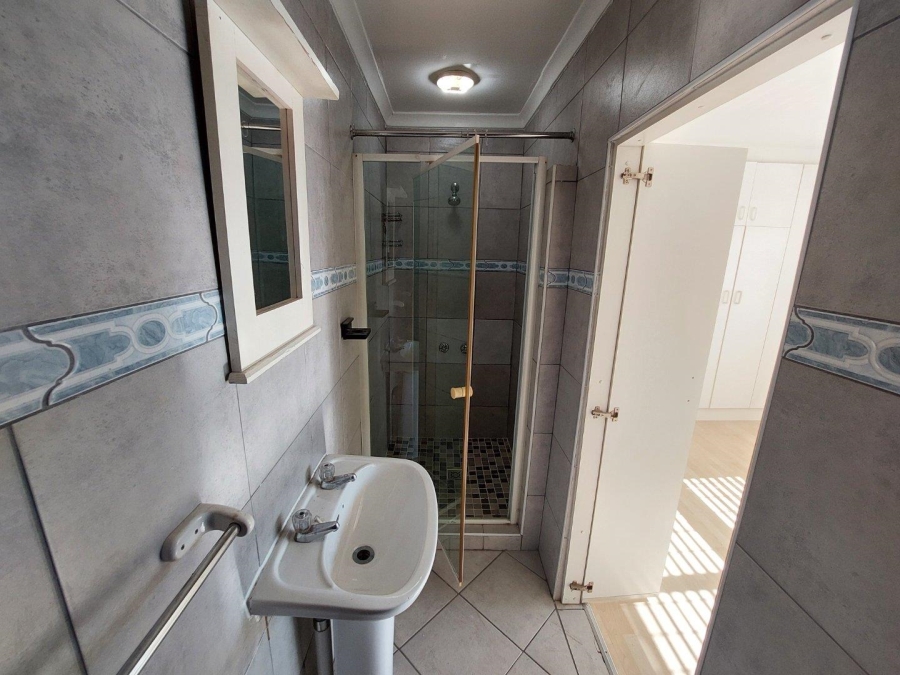 To Let 4 Bedroom Property for Rent in Brackenfell North Western Cape